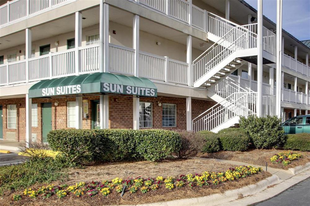 Intown Suites Extended Stay Charlotte Nc -East Independence מראה חיצוני תמונה